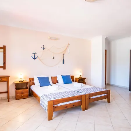 Apartament Giota's